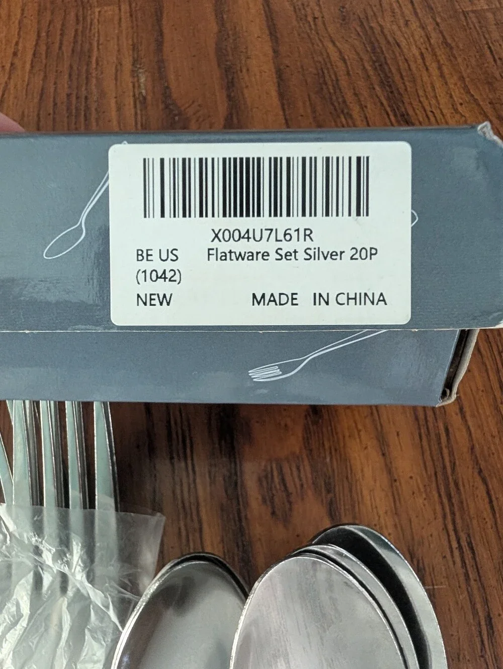 BEWOS 20-Piece Stainless Steel Flatware Set NIB
